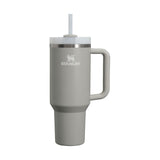 harmaa Stanley the Quencher H20 FlowState 1.2 L termosmuki pillillä